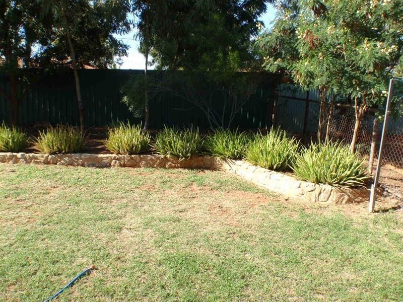 8A Eucla Close, South Hedland WA 6722