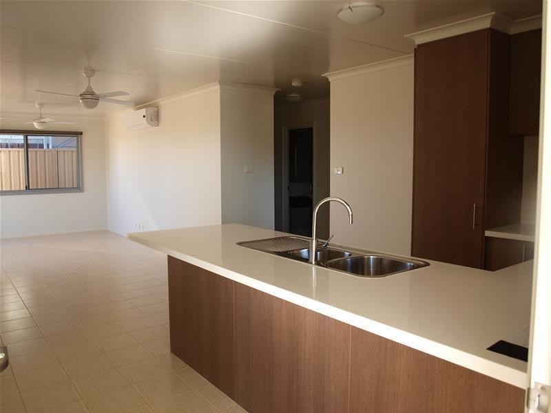 30 Bloodwood Street, Newman WA 6753