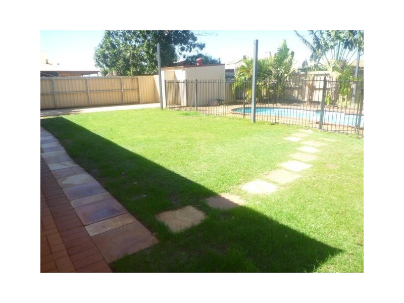 41 Spoonbill Crescent, South Hedland WA 6722