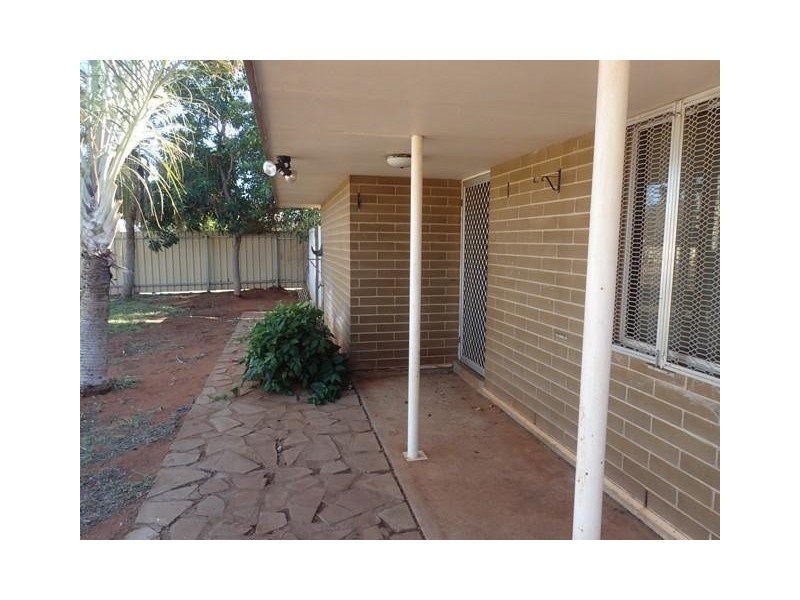 27 Acacia Way, South Hedland WA 6722