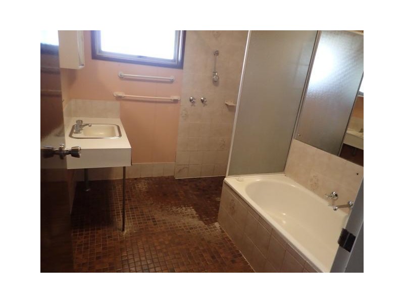 27 Acacia Way, South Hedland WA 6722