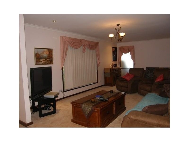 6 Klondyke Way, Newman WA 6753