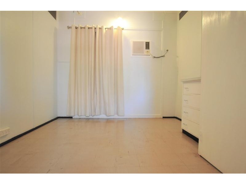 4 Hawkins Street, South Hedland WA 6722