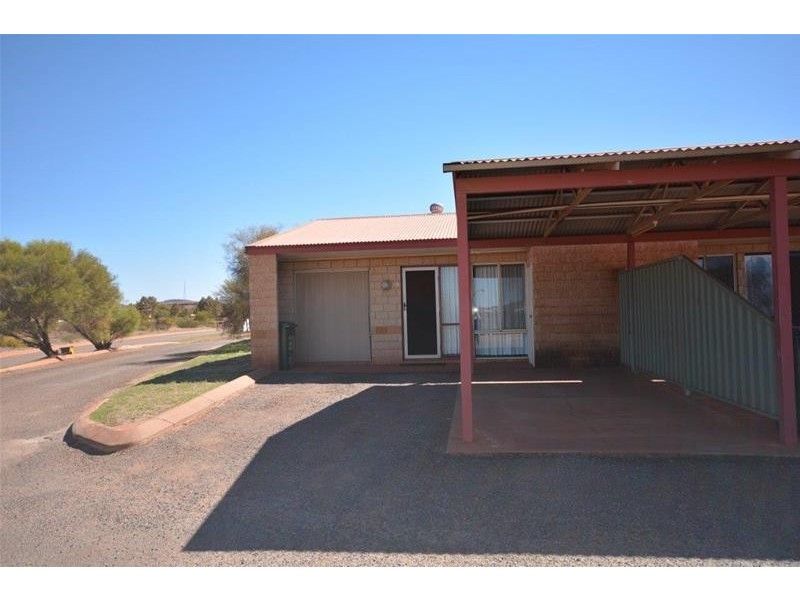 33 Cowra Drive, Newman WA 6753