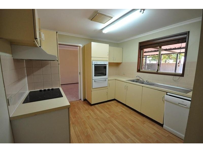 34 Braeside Drive, Newman WA 6753