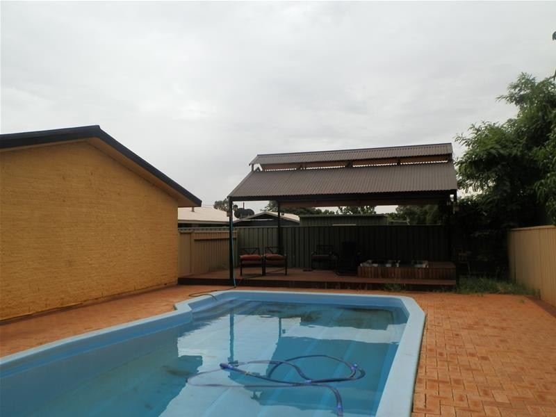 10 Marloo Street, Newman WA 6753