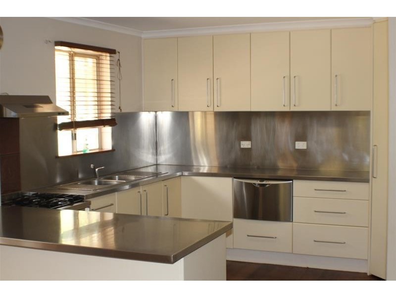 16 Skippers Loop, South Hedland WA 6722