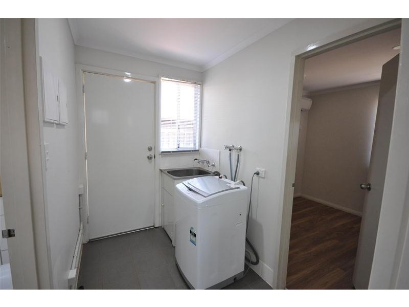 6B  Coolah Close, Newman WA 6753