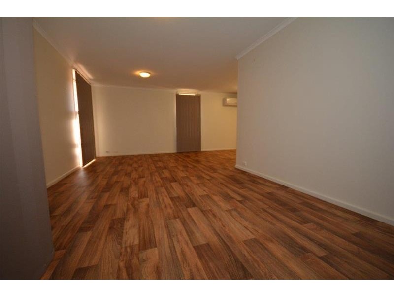 9 Gandawarra Crescent, Newman WA 6753