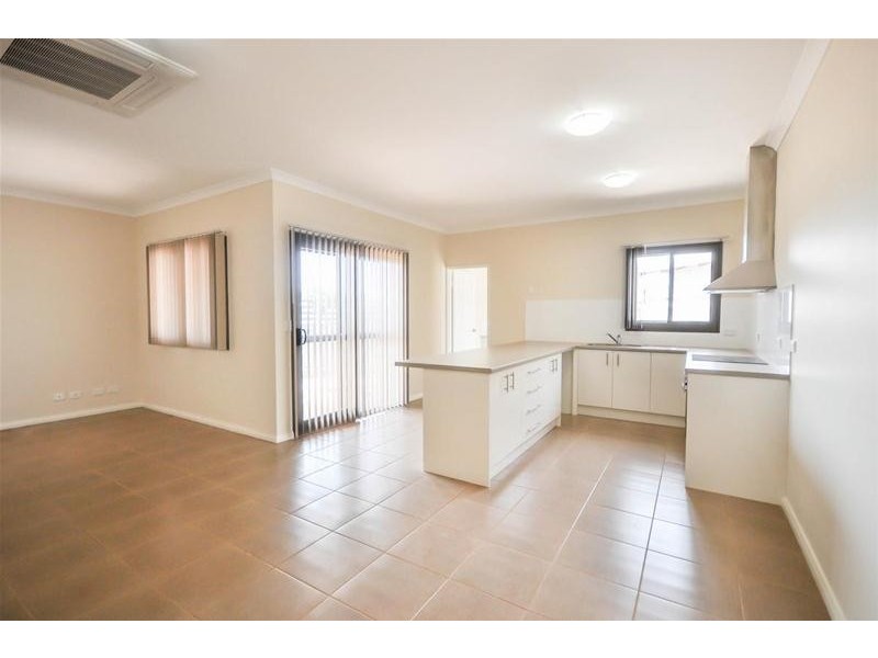 4/13 Delamere Place, South Hedland WA 6722