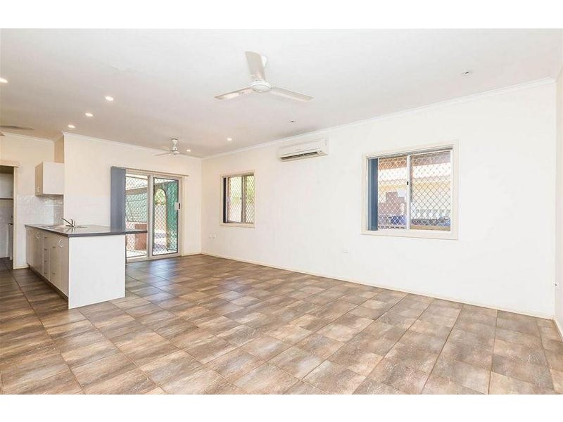38 Spoonbill Crescent, South Hedland WA 6722