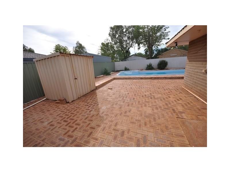 5 Koombana Avenue, South Hedland WA 6722