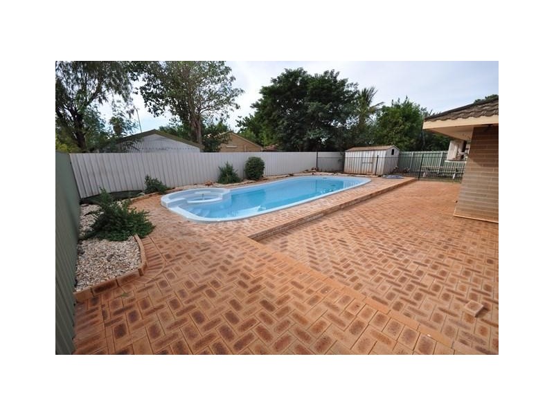 5 Koombana Avenue, South Hedland WA 6722