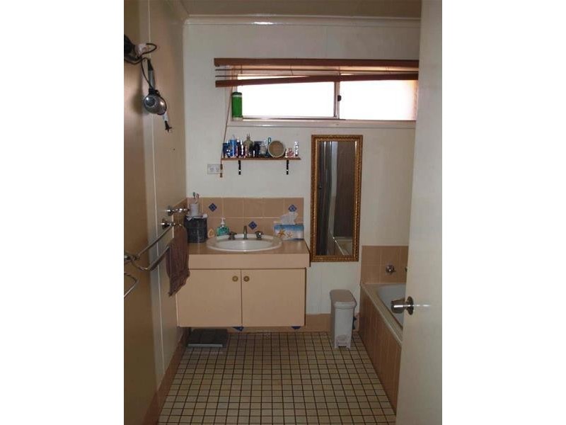 10 Nicholls Place, Newman WA 6753