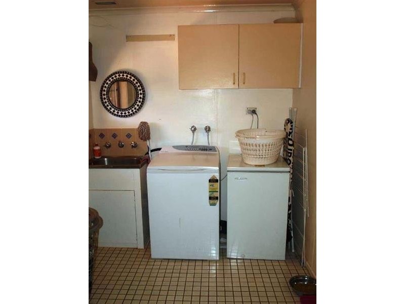 10 Nicholls Place, Newman WA 6753