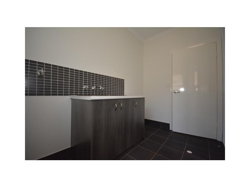 5 Angelo Street, Newman WA 6753