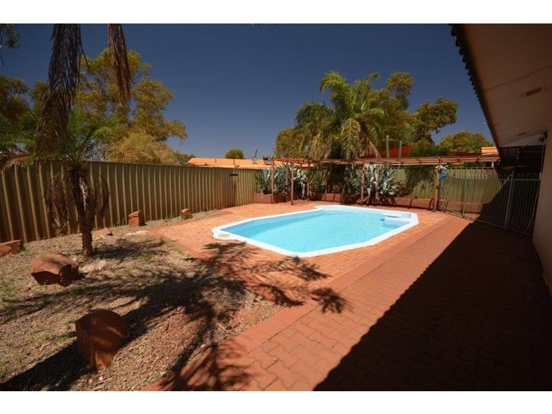 10 Mullgunbah Street, Newman WA 6753