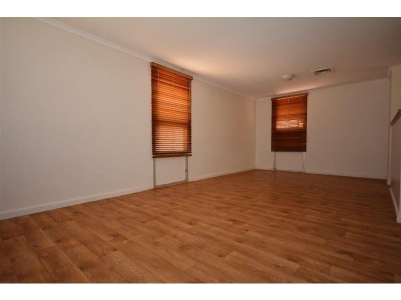 10 Mullgunbah Street, Newman WA 6753