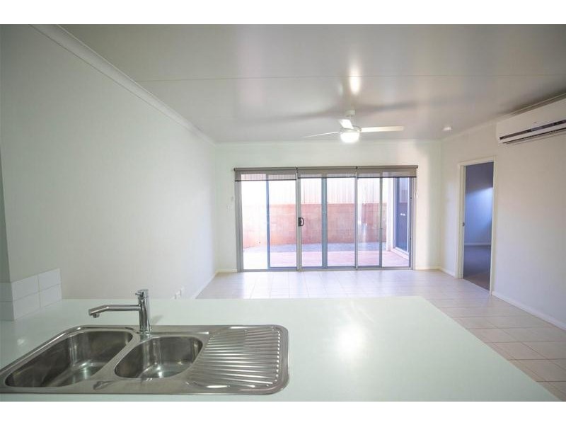 11 Hibiscus Way, Newman WA 6753