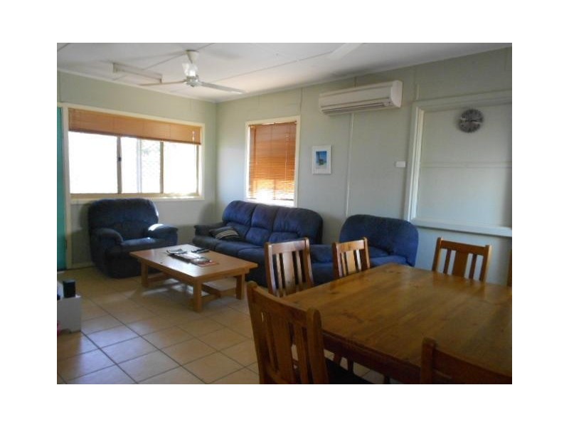 8 Weaver Place, South Hedland WA 6722