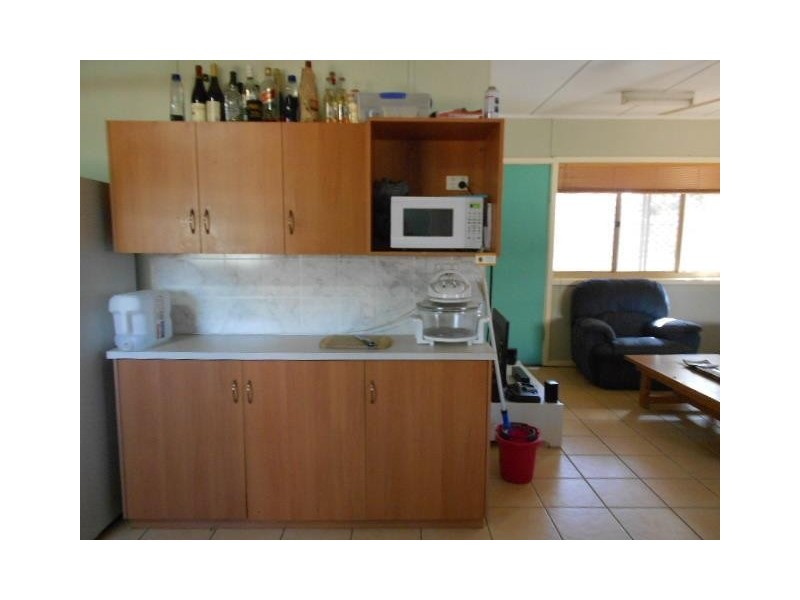 8 Weaver Place, South Hedland WA 6722