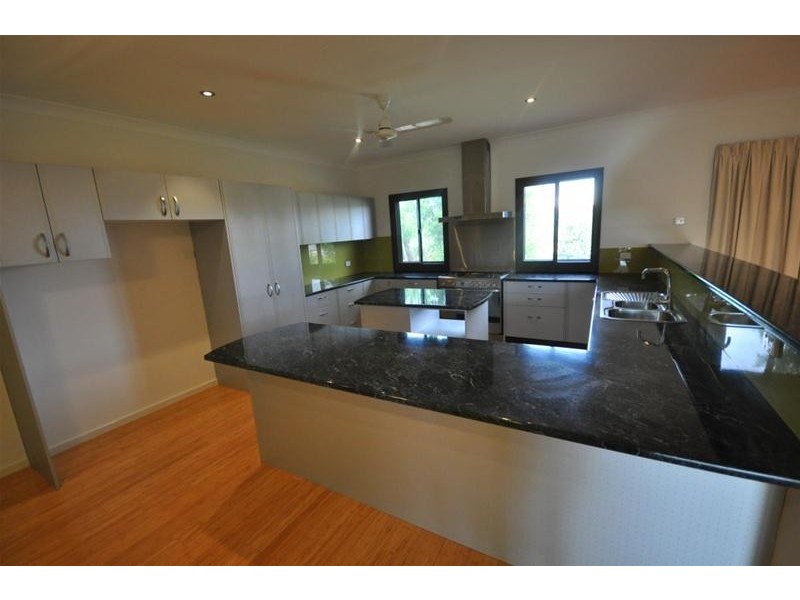 26 Minderoo Avenue, South Hedland WA 6722