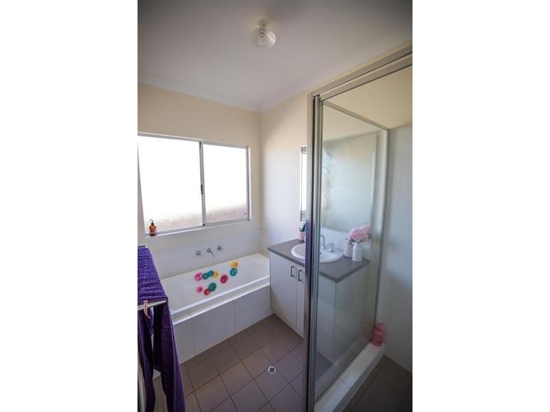 60 Homestead Ramble, Newman WA 6753