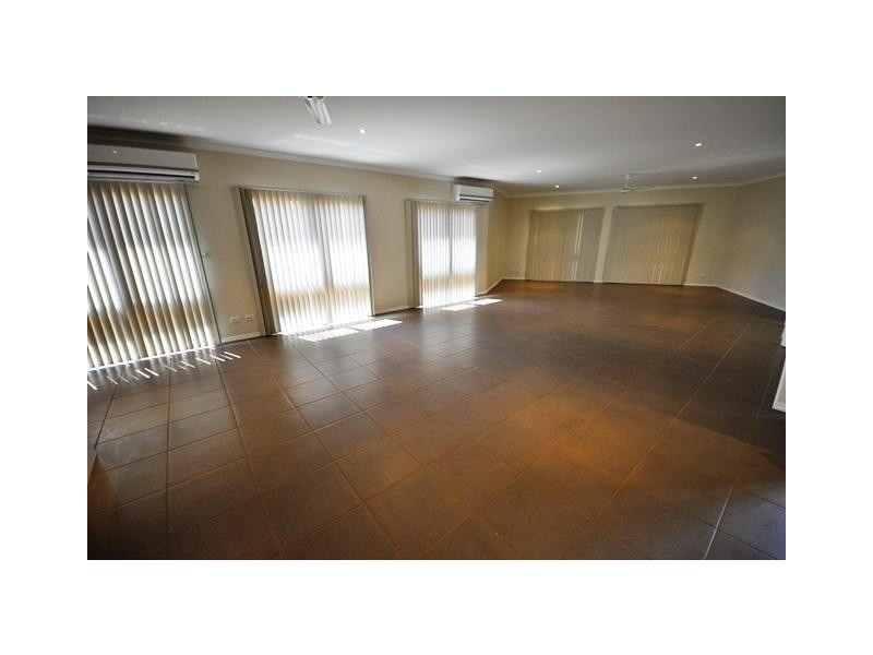 2A Draper Place, South Hedland WA 6722