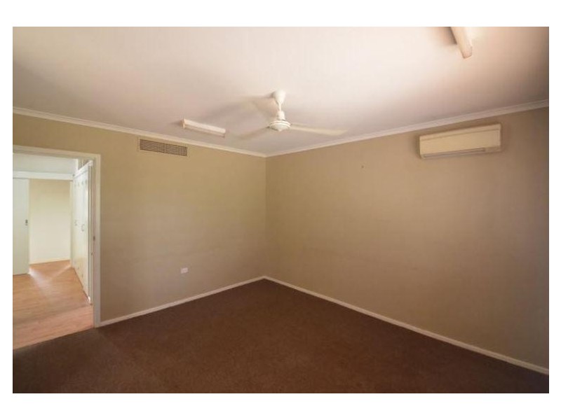11 Dulverton Terrace, South Hedland WA 6722