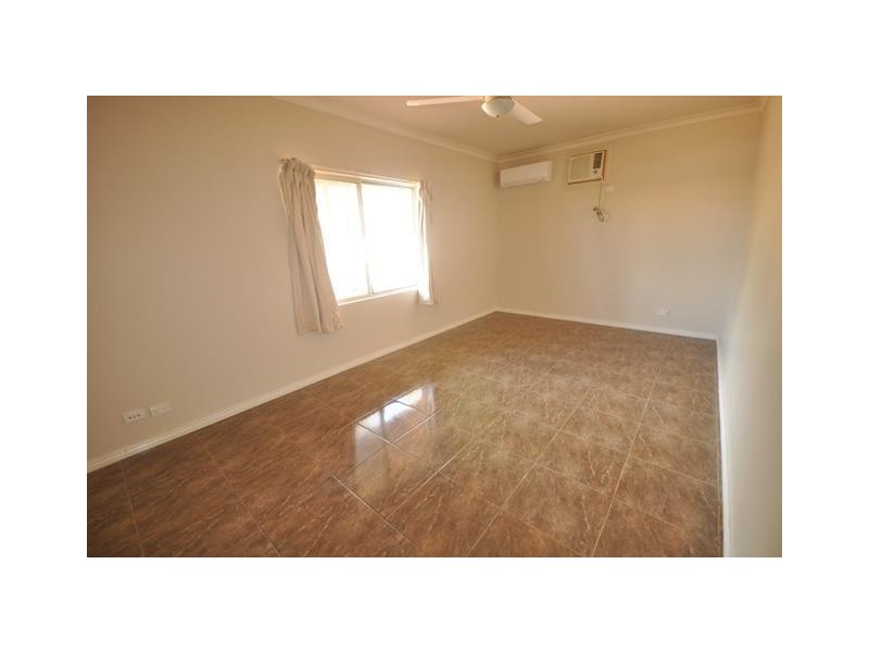 27F Koombana Avenue, South Hedland WA 6722