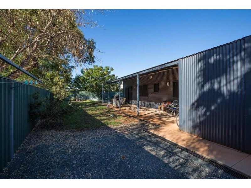 8 Weaver Place, South Hedland WA 6722