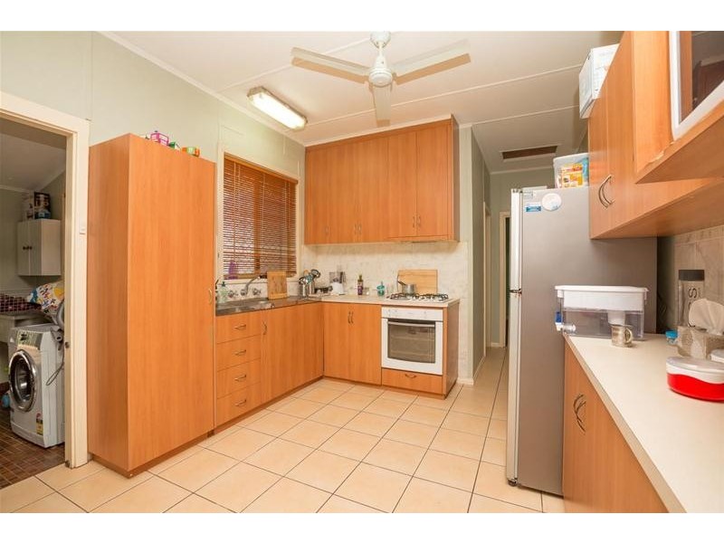 8 Weaver Place, South Hedland WA 6722