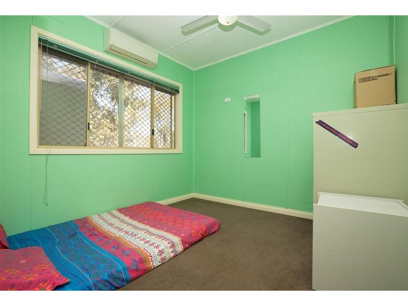 8 Weaver Place, South Hedland WA 6722