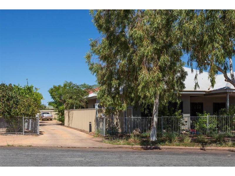 8B Godrick Place, South Hedland WA 6722