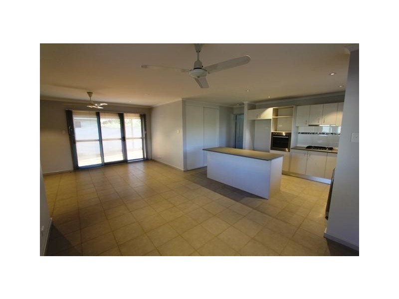 8/12 Crameri View, South Hedland WA 6722