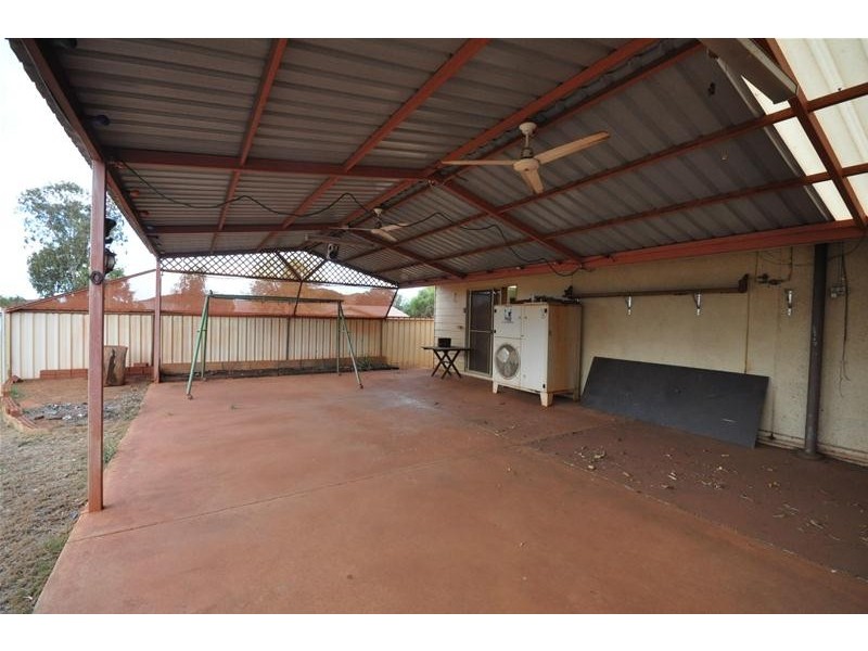 25 Gandwarra Crescent, Newman WA 6753