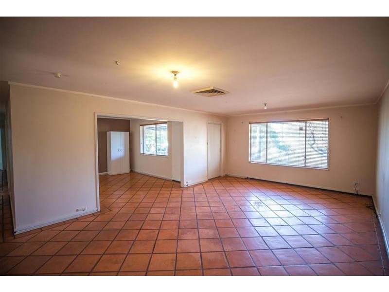 11 Nyabalee Road, Newman WA 6753