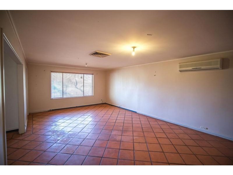 11 Nyabalee Road, Newman WA 6753