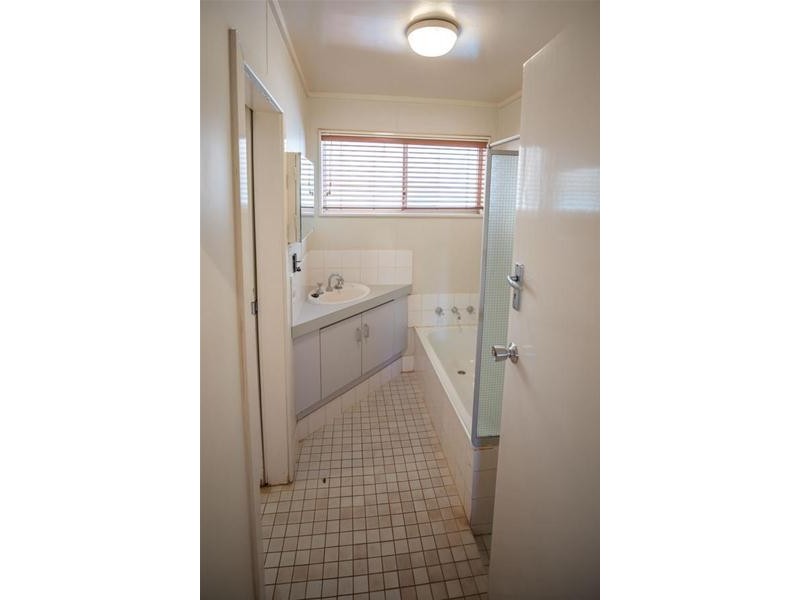 11 Nyabalee Road, Newman WA 6753