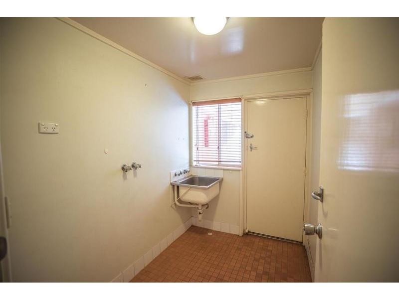 11 Nyabalee Road, Newman WA 6753