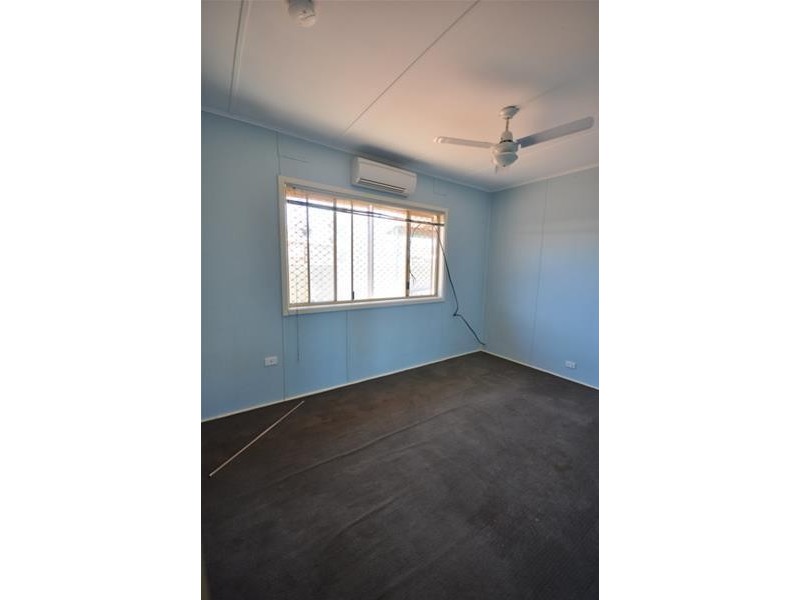 8 Weaver Place, South Hedland WA 6722