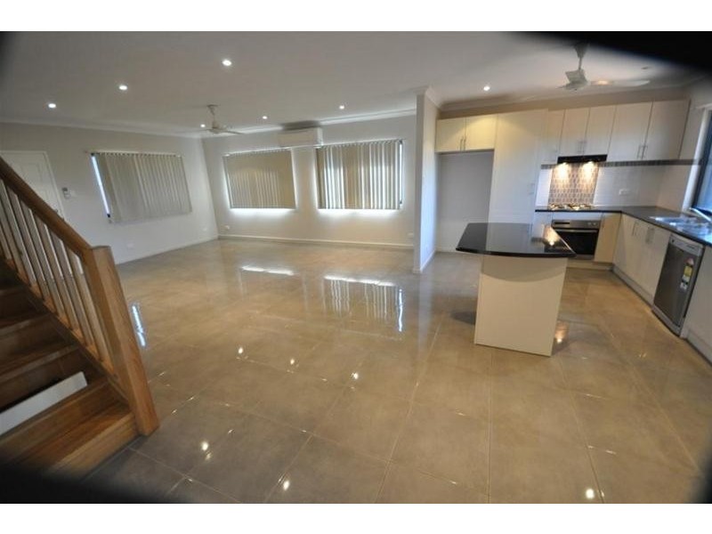 16B Somerset Crescent, South Hedland WA 6722