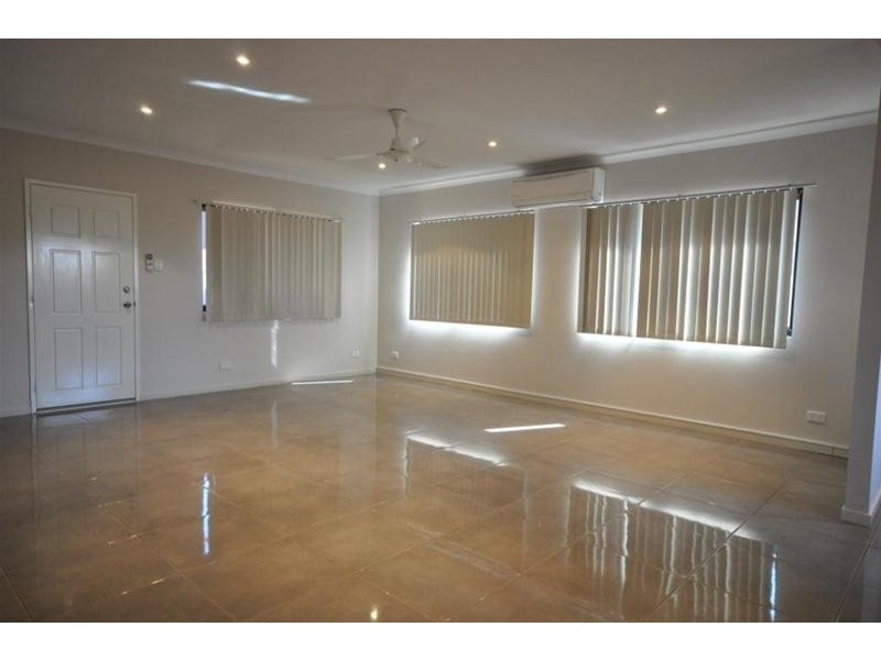 16B Somerset Crescent, South Hedland WA 6722