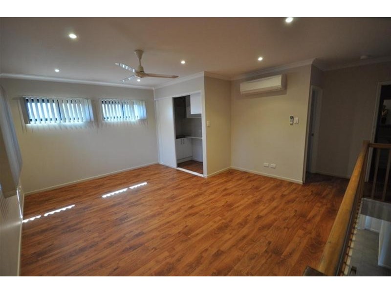 16B Somerset Crescent, South Hedland WA 6722