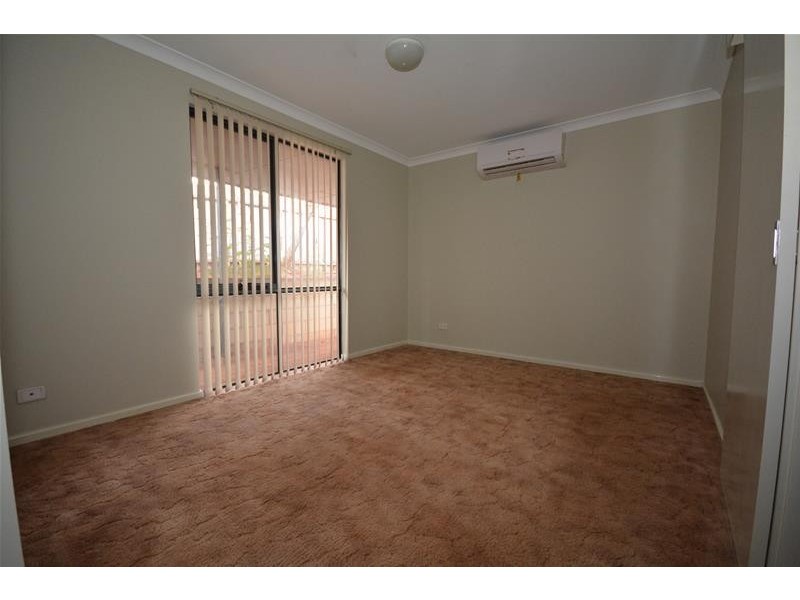 4/6  Nardoo Loop, Newman WA 6753