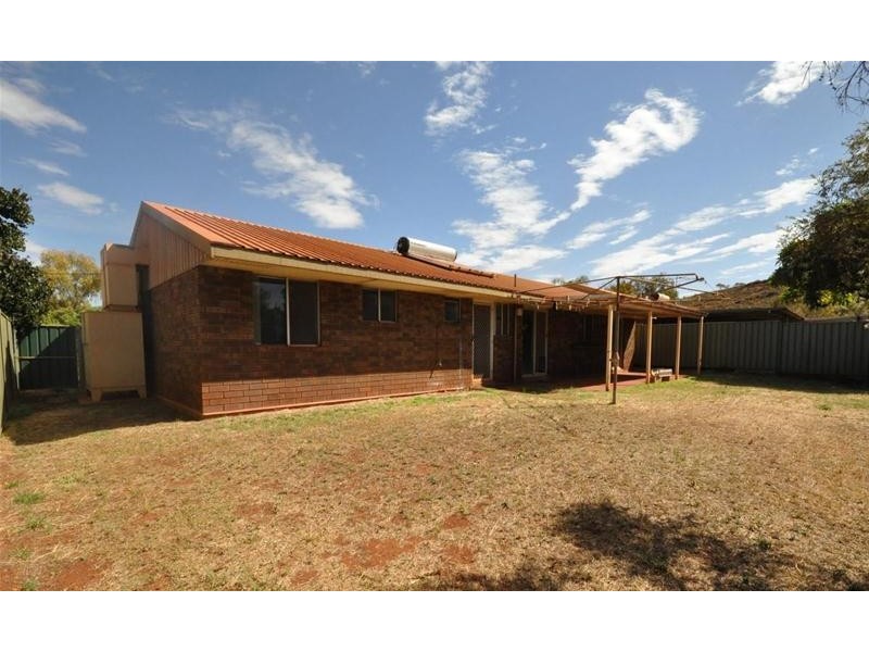 4 Yalberee Street, Newman WA 6753