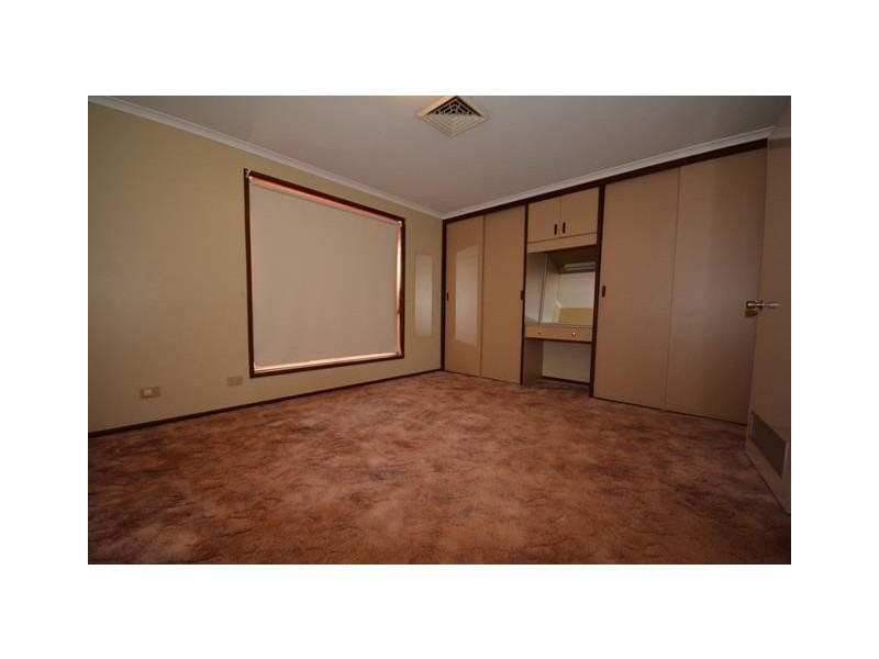 34 Braeside Drive, Newman WA 6753