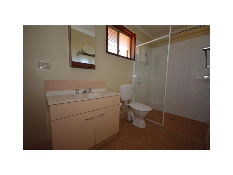 34 Braeside Drive, Newman WA 6753