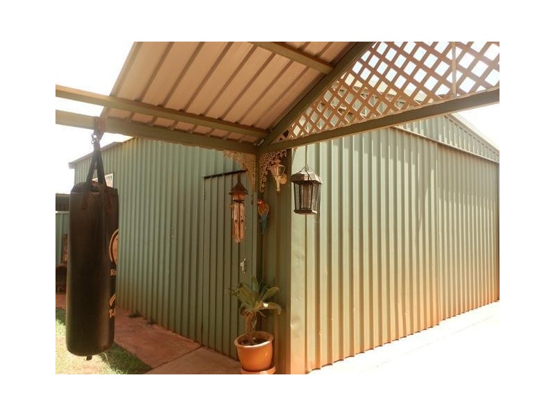 18 Braeside Drive, Newman WA 6753