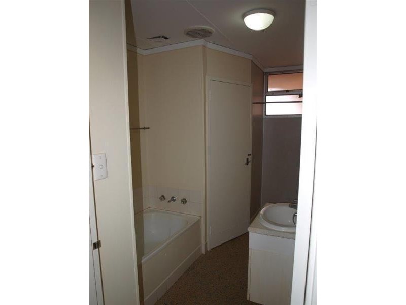 31 Warrambucca Crescent, Newman WA 6753